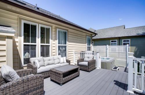 Ocean View House | Deck, Hot Tub & Resort Amenities: Ocean View Gem