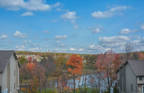 McHenry House | Deep Creek Village 20: Spacious Townhome Across from Wisp Resort