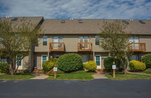 McHenry House | Deep Creek Village 20: Spacious Townhome Across from Wisp Resort