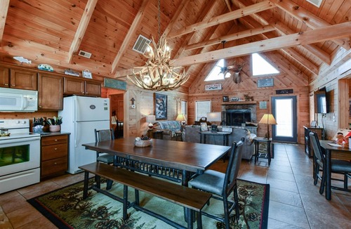 Branson Cedars Cabin | Deep Forest Lodge awaits you | 3 Bed, 2 Bath
