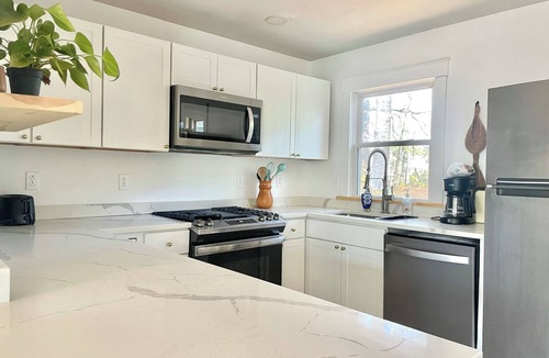 Topsham House | Delightful 4-bedroom house with WiFi in charming Topsham