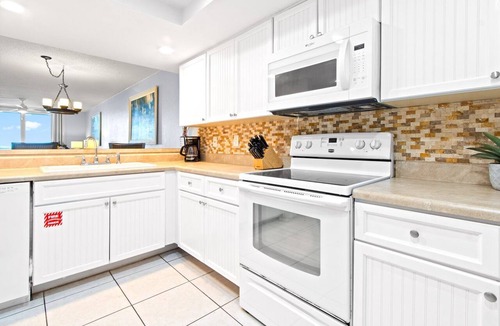 Indian Harbour Beach Condo | Direct Oceanfront Condo W/Extra Large Balcony. Steps to the Beach 🌊