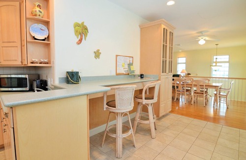 Rehoboth by the Sea House | DOG FRIENDLY, OCEAN BLOCK BEAUTY- SLEEPS 16 - 17B CLAYTON ST, DEWEY BEACH