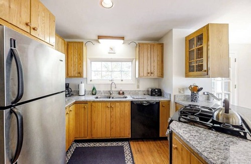Mount Desert House | Dory Haven: Cove-front Home with sunroom, screened porch & waterfront yard