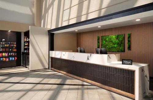 North Chesterfield Hotel | DoubleTree by Hilton Richmond - Midlothian