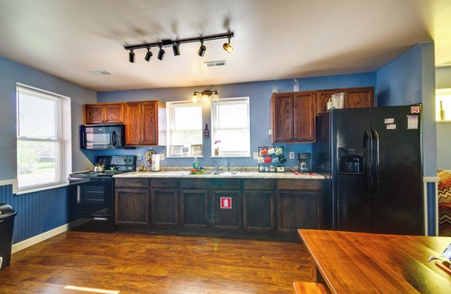 Hermann Cottage | Downtown Hermann Vacation Home Near Wineries!