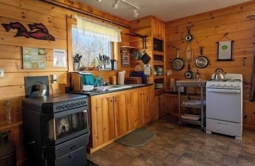 Guilford House | Dragonwood Bunk House