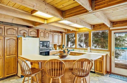 McCall House | E Lake Retreat