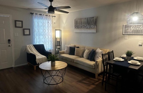 Eagle Pass Apartment | Eagle Stay 5