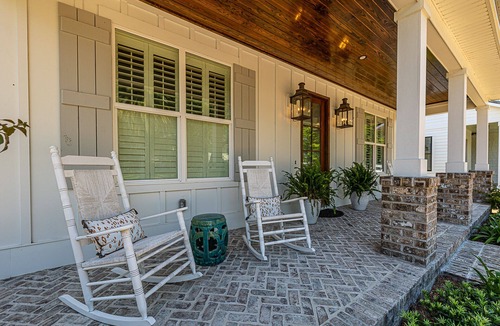 East Beach House | East Beach Paradise! Private pool!