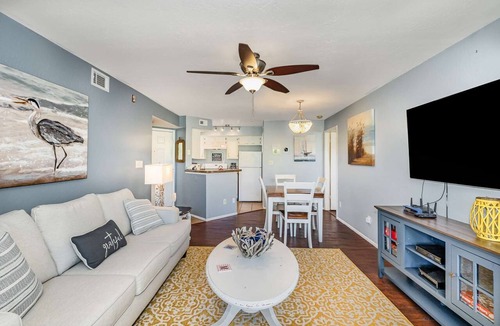 Ocean Side Village Condo | Egret · Ground Floor 2/2 Condo · Half Mile to Beach (King Bed in Master)
