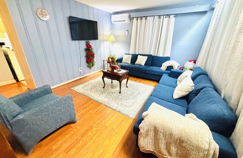 Glen Burnie House | Elegant, Spacious One-Bedroom in a Home Near BWI