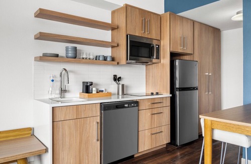 Springfield Hotel | Element by Marriott Springfield South