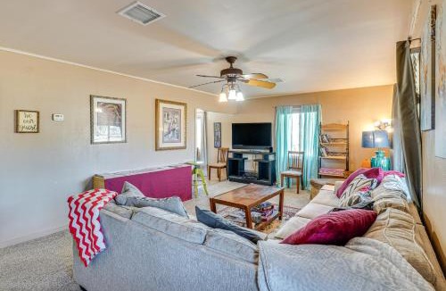 Elfrida House | Elfrida Home w/Yard & Fire Pit: 14 Mi to Wineries