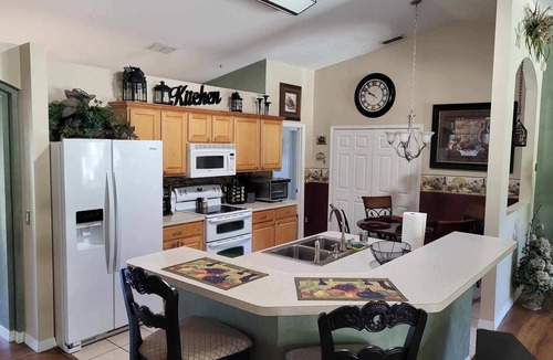 Ocala House | Entire Home with Pool near Springs, Florida Horse Park, FAST & many golf courses
