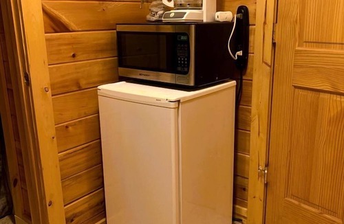 Mingo House | Equipped Cabin Studio with Private Bath and Front Porch in West Virginia