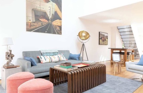 North Downtown Apartment | Expansive 1BR Cville Loft Near UVA