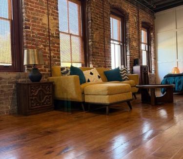 Central Business District Apartment | Exposed Elegance