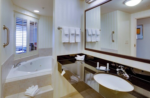 June Park Hotel | Fairfield by Marriott Inn & Suites Melbourne West/Palm Bay