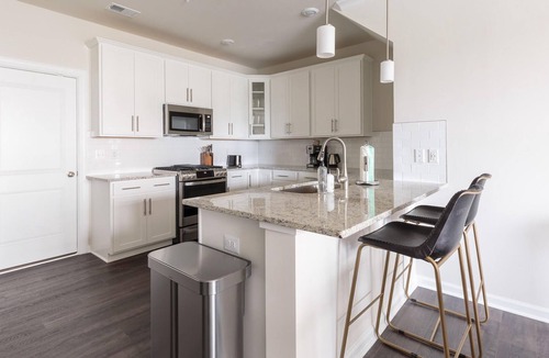 Ashburn House | Family-friendly 3BR Townhouse in Ashburn + Pets OK