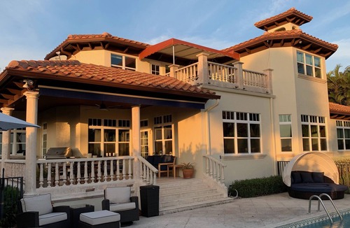 North River Shores House | Family Friendly Waterfront Villa