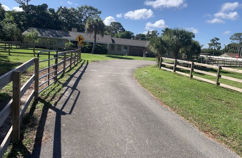 Tropic House | FAMILY FUN FARM NEAR MELBOURNE AIRPORT & DISNEY