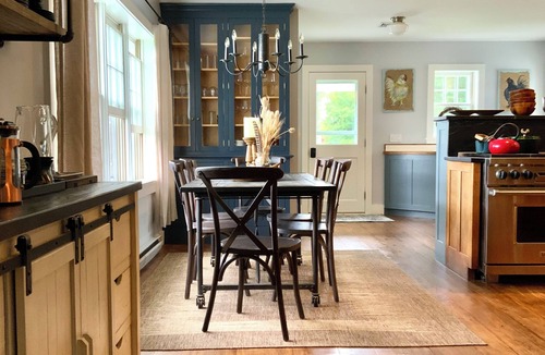 Cambridge House | Famous Author's Luxury Retreat Spectacular Views 200 miles NYC, Boston, Montreal