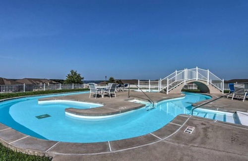 Osage Beach Condo | Fantastic 2BR 2 BA waterfront property in Lands End, Osage Beach!