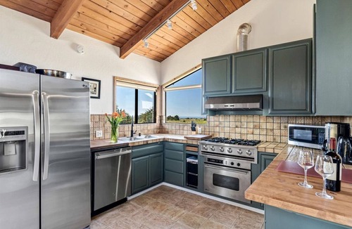 Salmon Creek Cabin | Fantastic Cabin with Fireplace in Bodega Bay, California