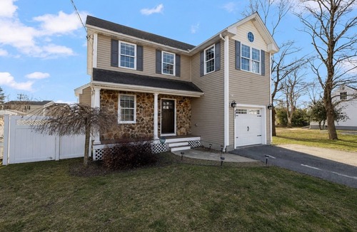 Valley Falls House | MAJOR INTERNATIONAL SPORTING EVENT Ready - Game Room - 25 mins to Stadium