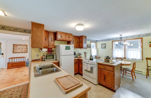 Walton House | Fire Pit & On-Site Pond: Wooded Walton Home!
