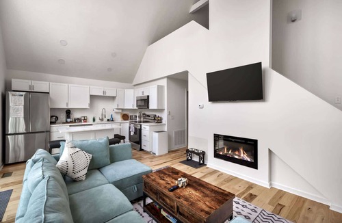 Mount Jackson Cabin | Fireplace, Grill, Games & Dogs near Bryce Resort
