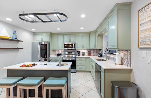 Seminole House | Flamingo Palms | 6BR Estate · Heated Pool · Game Room · Sleeps 10