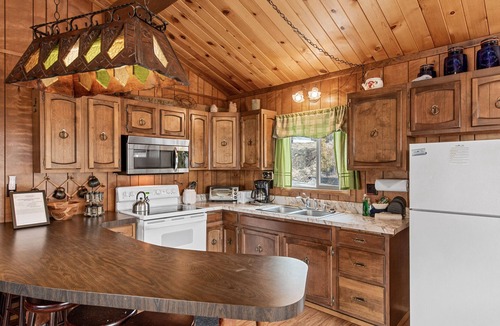 Whispering Forest House | Forest Edge Retreat | Fireplace | Foosball | Pool Table | Darts