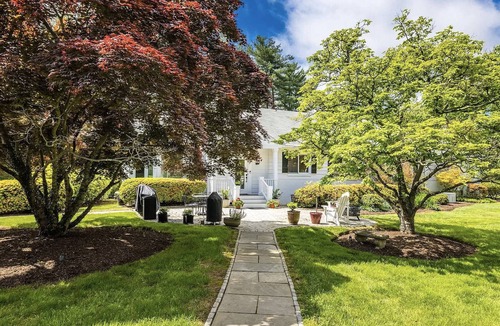 Great Falls Apartment | Fresh 2BR Basement Oasis: Amid Nature, Minutes from Urban Centers