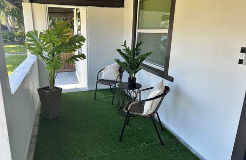 Cocoa House | Fully Renovated Home Near Beach, Port, Cruises & Boat Ramp