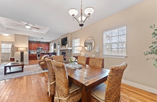 Branson House | Future You Called—This Is the One! - 2BD - Sleeps 6 - Great Location!