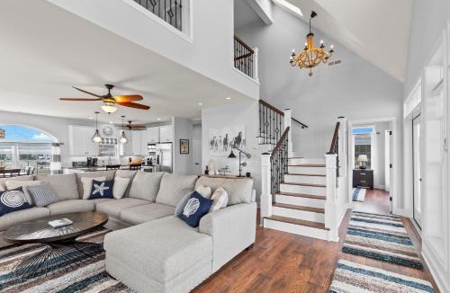 Captain's Cove House | Gallops Point
