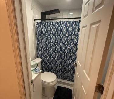 Upper Marlboro Apartment | Garden Level 1 bedroom Near DC Sleeps 4