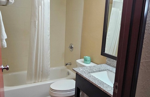 Gardner Hotel | Gardner Inn