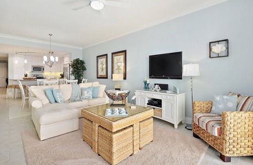 Midtown Ocean City Condo | Gateway Grand 902 Deluxe oceanfront building includes umbrellas, chairs, boogie boards, toys, and a beach cart!