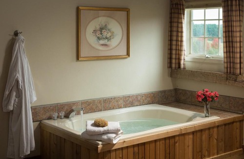 Fogelsville Hotel | Glasbern