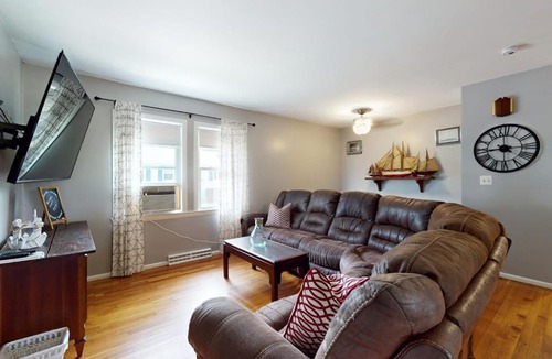 Gloucester House | Gloucester Getaway