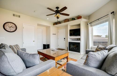 Mesquite House | Golf Course Views & Private Deck: Mesquite Condo!