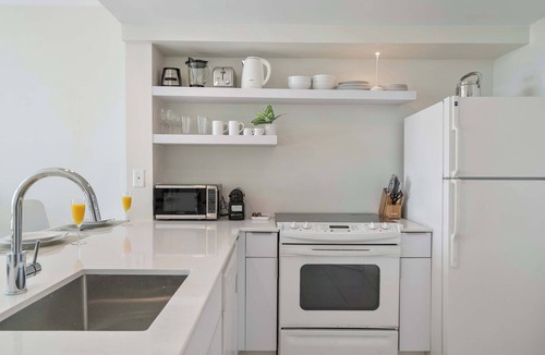 Coconut Grove Apartment | Gorgeous Bay View Suite | Coconut Grove Escape