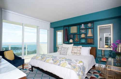 Coconut Grove Apartment | Gorgeous Coconut Grove 3 bedroom Condo with amazing views Parking Included