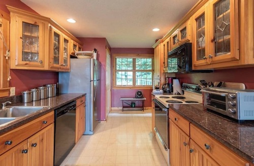Lakewood House | Gorgeous lakefront home w/dock, canoe, kayaks & lake/forest views