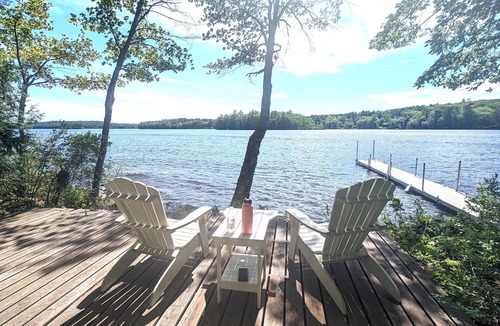 Nobleboro House | Gorgeous Waterfront& Yard on Damariscotta Lake with an Amazing Home