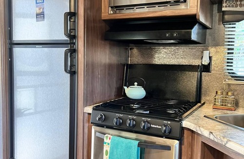 Largo Apartment | Grand RV Paradise on the Wheels near Clearwater Beaches