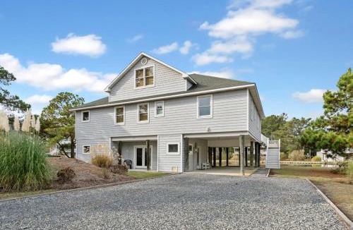 Deep Hole House | Gray Pearl